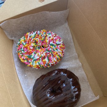 Flour Donuts And Bakery - Bakeries Near Me - Leonardtown, Maryland
