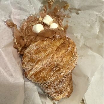 Bread Savage - S'mores Cruffin - Bakeries Near Me - Visalia, California Bread Savage - S'mores Cruffin - Bakeries Near Me - Visalia, California