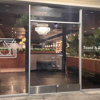 Toast & Tonique - Ambience - Breakfast & Brunch Near Me - Newark, California Toast & Tonique - Ambience - Breakfast & Brunch Near Me - Newark, California