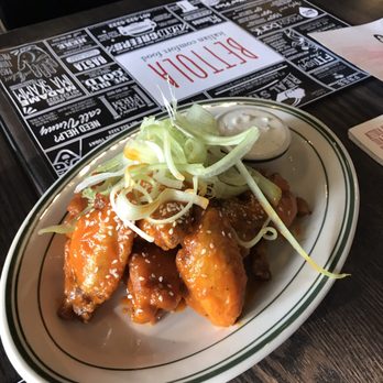 Bettola - Wings ... Absolutely delicious - Pizza Near Me - Cranston, Rhode Island