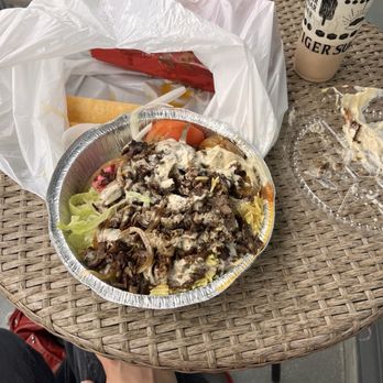 Pita and Hummus - Beef and lamb platter - Middle Eastern Near Me - Toronto, Ontario