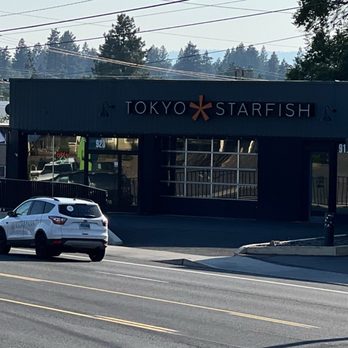 Tokyo Starfish SE 3rd St Cannabis Dispensary - View from across the street at the Holiday Motel 2nd floor balcony! - Cannabis Dispensaries Near Me - Bend, Oregon Tokyo Starfish SE 3rd St Cannabis Dispensary - View from across the street at the Holiday Motel 2nd floor balcony! - Cannabis Dispensaries Near Me - Bend, Oregon