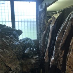 Camouflage Shop - Dressing room