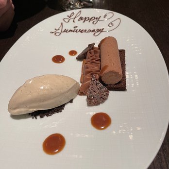 Deuxave - Chocolate mousse - New American Near Me - Boston, Massachusetts Deuxave - Chocolate mousse - New American Near Me - Boston, Massachusetts