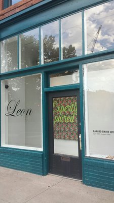 Leon Art Gallery by null