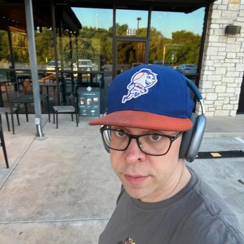 Starbucks - C'est moi! Avec le Starbucks du PokéStop! - Coffee & Tea Near Me - Roanoke, Texas