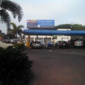 Magic Hands Car Wash - Ready for the hand wax - Car Wash Near Me - Miami, Florida