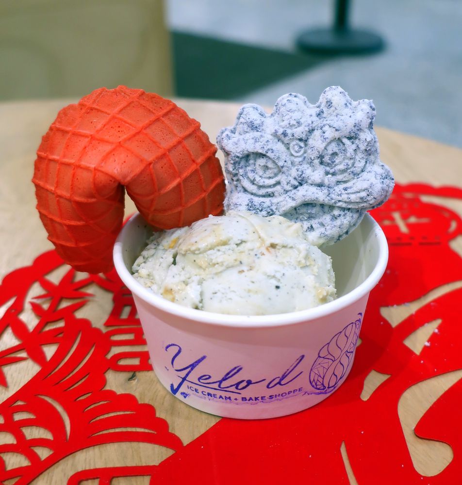 Yelo'd Ice Cream Logo