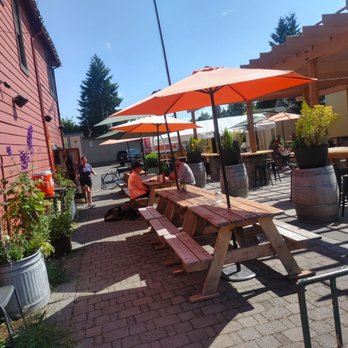 The Black Iron Grill - American Near Me - Vernonia, Oregon