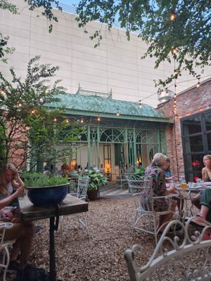 Milk & Roses by null