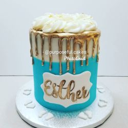 Purposeful Cakes - 6" round mini cake with personalized name plate and gold drip