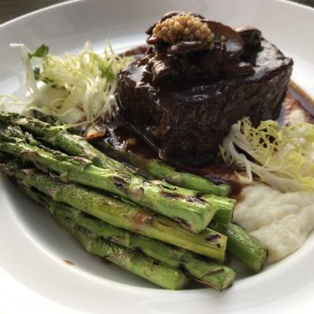 The Terrace - Braised short ribs with goat cheese polenta and asparagus - New American Near Me - Pasadena, California The Terrace - Braised short ribs with goat cheese polenta and asparagus - New American Near Me - Pasadena, California