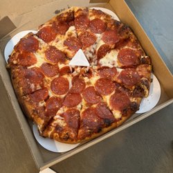 Hector's Pizza - Small Pepperoni