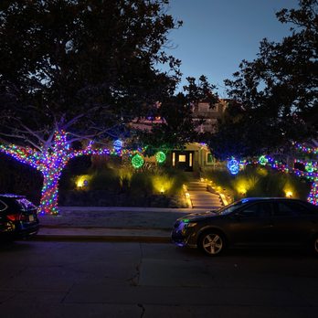 Jolly Elves - Holiday Decorating Services Near Me - El Segundo, California