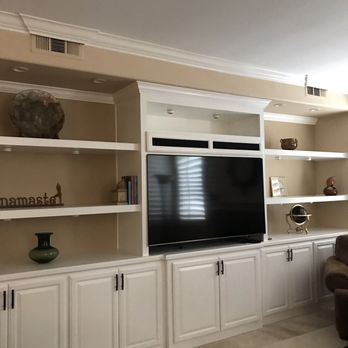 Moulding & Cabinet - Family room crown moulding over vents - Cabinetry Near Me Moulding & Cabinet - Family room crown moulding over vents - Cabinetry Near Me