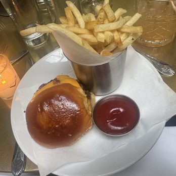 Do Not Disturb - Smashed Burger - Speakeasies Near Me - New York, New York Do Not Disturb - Smashed Burger - Speakeasies Near Me - New York, New York