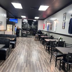 Habibi Mediterranean Grill - Seating area