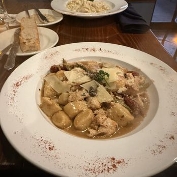 Casa Di Luigi - Gnocchi Norcina - Italian Near Me - Rolling Meadows, Illinois Casa Di Luigi - Gnocchi Norcina - Italian Near Me - Rolling Meadows, Illinois