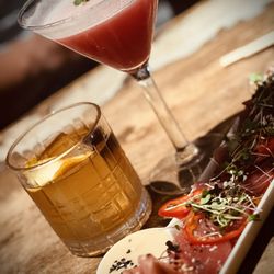 Ahi Tuna Sashimi appetizer is the bomb!!! And of course the cocktail drinks