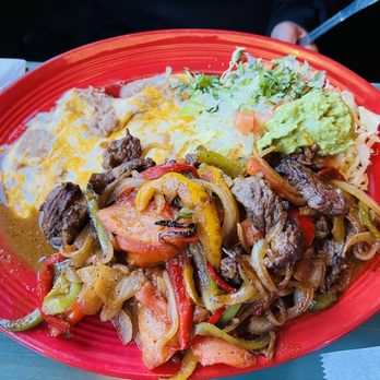 Papagayos - Steak fajitas - Mexican Near Me - Lake Arrowhead, California Papagayos - Steak fajitas - Mexican Near Me - Lake Arrowhead, California