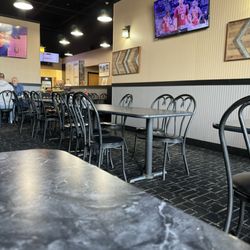 Bellacino's Pizza & Grinders - Interior