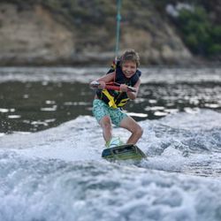 Los Angeles Wake - Kid wakeboarding