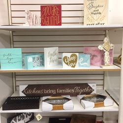 Burlington - Nice home decor.