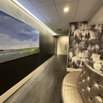 Maine Plastic Surgery - Foyer Lobby - Plastic Surgeons Near Me - Portland, Maine Maine Plastic Surgery - Foyer Lobby - Plastic Surgeons Near Me - Portland, Maine