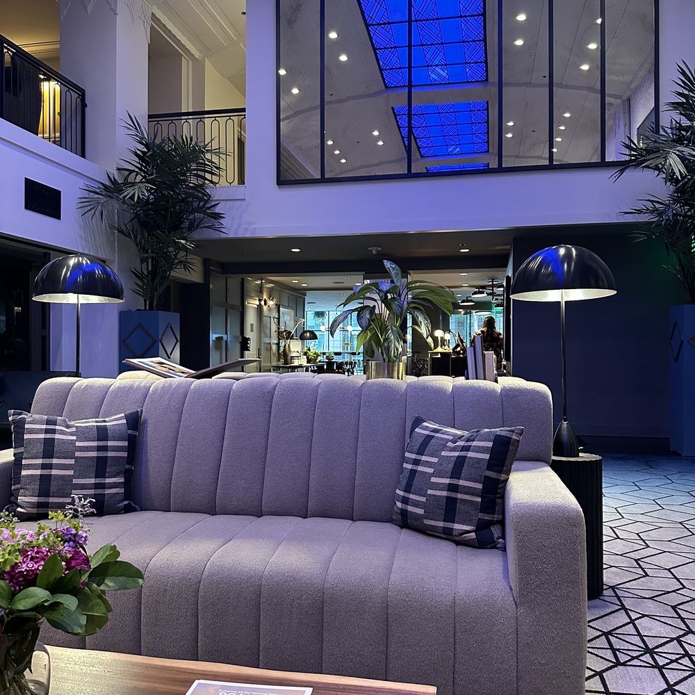 Hotel Theodore Seattle Downtown, Tapestry by Hilton - Sitting area - Hotels Near Me - Seattle, Washington Hotel Theodore Seattle Downtown, Tapestry by Hilton - Sitting area - Hotels Near Me - Seattle, Washington