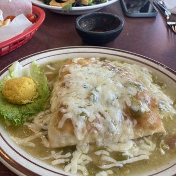 Sopaipilla Factory Restaurant - Chips & Salsa Stuffed Sopapilla with chicken and green chile. - New Mexican Cuisine Near Me - Santa Fe, New Mexico Sopaipilla Factory Restaurant - Chips & Salsa Stuffed Sopapilla with chicken and green chile. - New Mexican Cuisine Near Me - Santa Fe, New Mexico