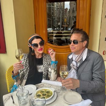 L’Express - Nice outdoor sitting - French Near Me - New York, New York L’Express - Nice outdoor sitting - French Near Me - New York, New York