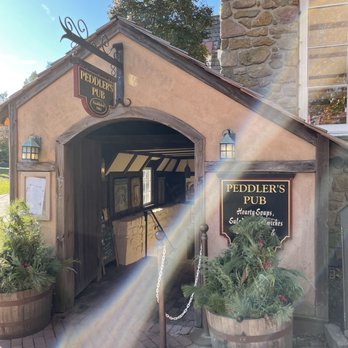 Peddler's Pub - the entrance to the pub - Pubs Near Me - New Hope, Pennsylvania