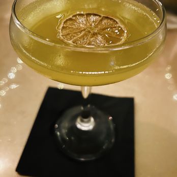 Odd Birds Kitchen and Cocktail Lounge - Tweeting - Cocktail Bars Near Me - Saint Augustine, Florida Odd Birds Kitchen and Cocktail Lounge - Tweeting - Cocktail Bars Near Me - Saint Augustine, Florida