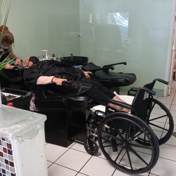 QQ Hair Salon - Great staff assisted in transfers of customers with disability - Hair Salons Near Me - Newark, California QQ Hair Salon - Great staff assisted in transfers of customers with disability - Hair Salons Near Me - Newark, California