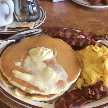 The Town Cafe - For 6$ you really can't complain. - Breakfast & Brunch Near Me - Sun Valley, California The Town Cafe - For 6$ you really can't complain. - Breakfast & Brunch Near Me - Sun Valley, California