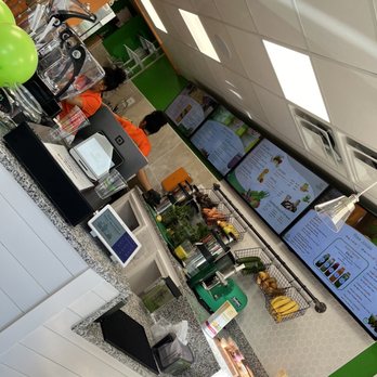 Kwench Juice Cafe - a view of the counter - Acai Bowls Near Me - Boston, Massachusetts