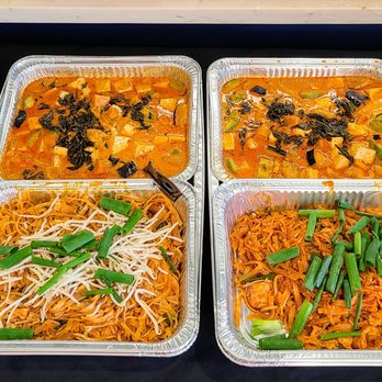 Blue Rice Cafe - Chicken pad Thai and red curry - Juice Bars & Smoothies Near Me - Folsom, California