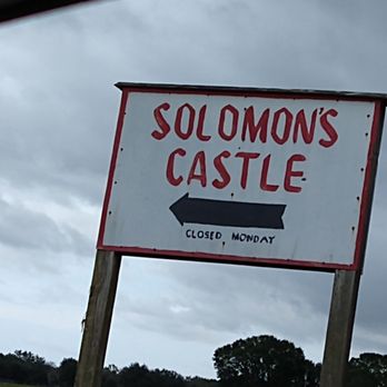 Solomon's Castle - This way.... - Tours Near Me - Ona, Florida Solomon's Castle - This way.... - Tours Near Me - Ona, Florida