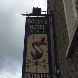 Dooly's hotel