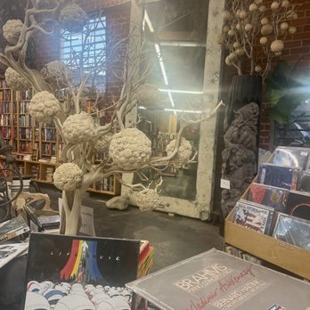 The Last Bookstore - Bookstores Near Me - Studio City, California