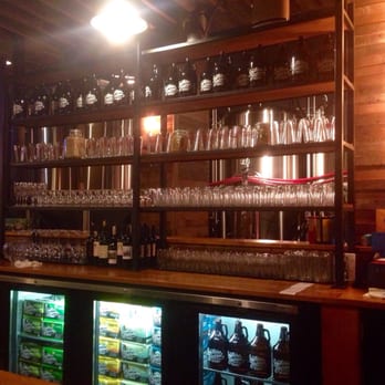 Southern Barrel Brewing - Bar seating view - American Near Me - Bluffton, South Carolina
