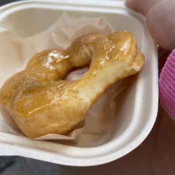 AlimamaTea - Brulee Mochi Donut (inside) - Desserts Near Me - New York, New York