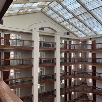 Minneapolis Marriott Northwest - Hotels Near Me - Brooklyn Park, Minnesota