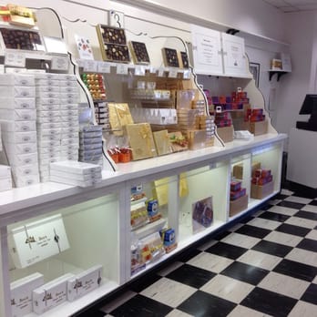 See's Candies - Chocolatiers & Shops Near Me - Santa Rosa, California