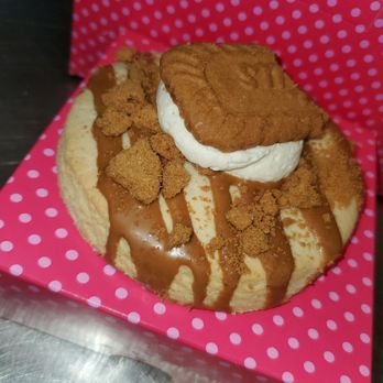 Smallcakes - Scarsdale - Biscoff Cookie butter cookie - Cupcakes Near Me - Scarsdale, New York Smallcakes - Scarsdale - Biscoff Cookie butter cookie - Cupcakes Near Me - Scarsdale, New York