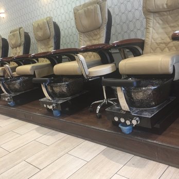 P'zazz Nail Spa - Very nice massage chairs and they line the foot wash in plastic for an extra clean experience - Nail Salons Near Me - Franklin, Tennessee P'zazz Nail Spa - Very nice massage chairs and they line the foot wash in plastic for an extra clean experience - Nail Salons Near Me - Franklin, Tennessee