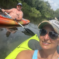 Mecan River Outfitters & Lodge - Comfy kayaks in great condition
