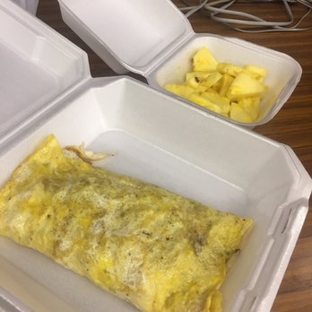Kountry Style Kitchen Restaurant - Meh small omelet and pineapple. Disappointing. - Breakfast & Brunch Near Me - Ewa Beach, Hawaii