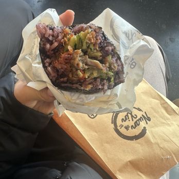 Nuan Xin Rice Roll 暖心飯糰 - Spicy Garlic Beef Rice Roll - Bubble Tea Near Me - Flushing, New York