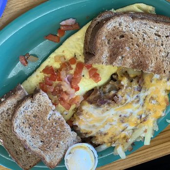 Stack'em High Pancakes & So Forth - Western omlet, wheat toast, loaded hash browns (with cheese and bacon) - Pancakes Near Me - Kill Devil Hills, North Carolina